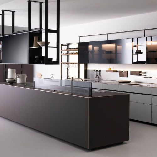 ������� Riciclantica Outline ��������� ������� ���������� �������� �� ���� ��������� ��������� � ����������� ������ ����������� ����� (3 ��), ��������� ������ ������������ ������.